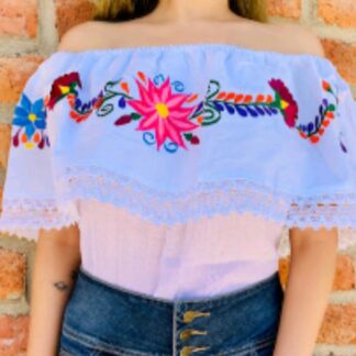 rj00618blusa de manta bordada a mano color color blanco con diseño flores liston color azul artesanal mexicano mayoreo fabrica