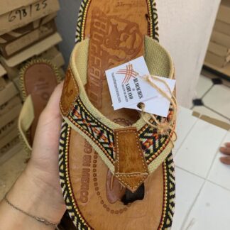 Huarache de piel hecho a mano bordado piso moda zj00685